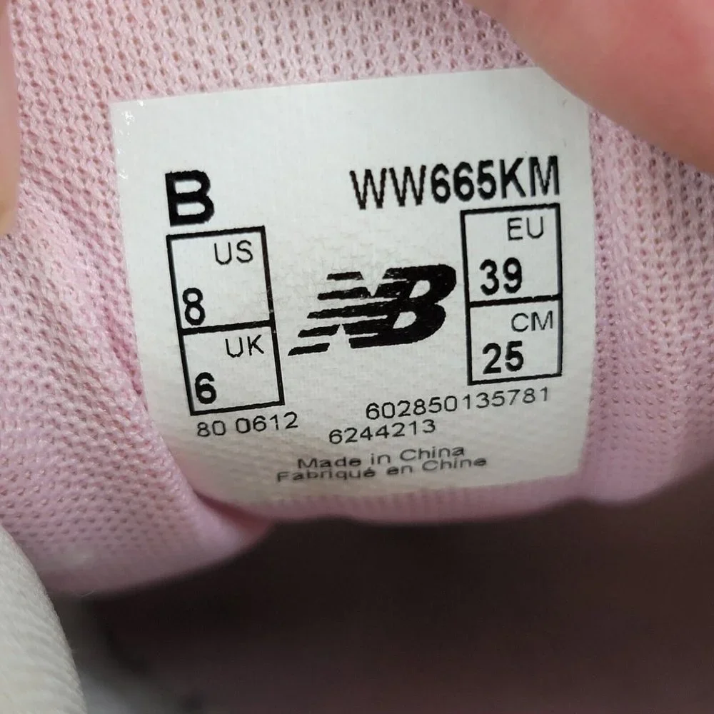 New Balance Womens Susan G Komen WW665KM Size 8 Gray Breast Cancer Sneakers‎